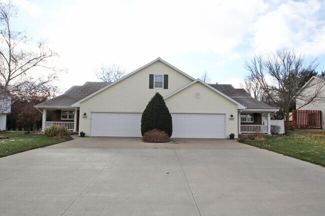 6149 Aerotech Dr in Appleton, WI - Building Photo - Building Photo