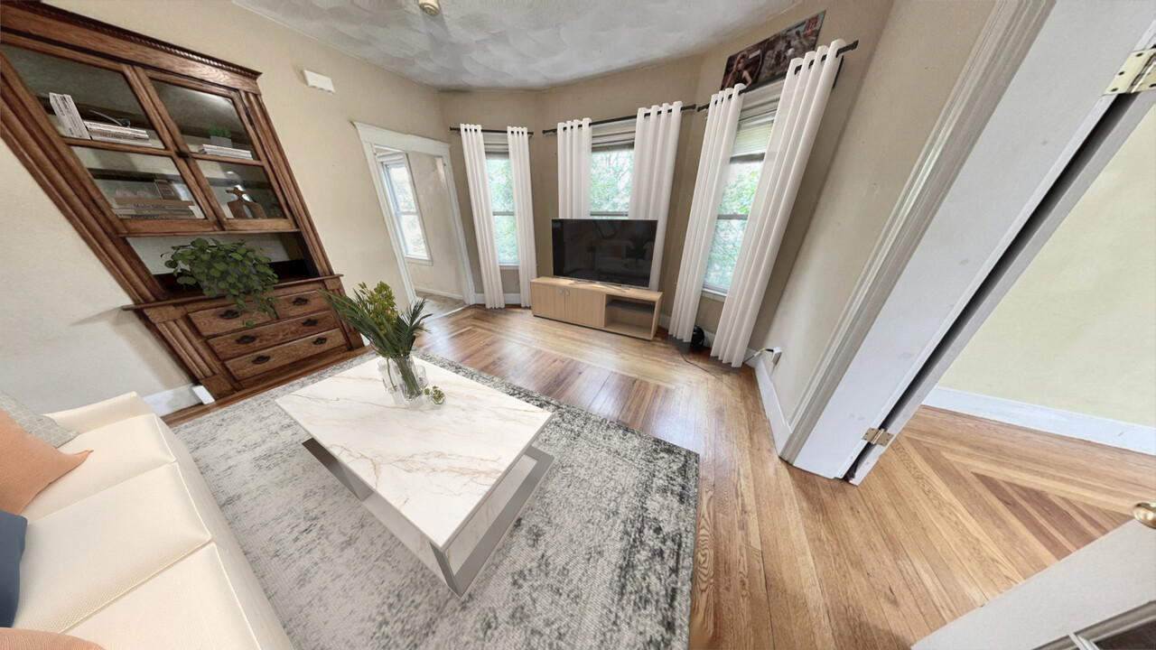 296 Highland Ave, Unit 3 in Somerville, MA - Building Photo