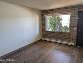 8469 E Yavapai Rd in Prescott Valley, AZ - Building Photo - Building Photo