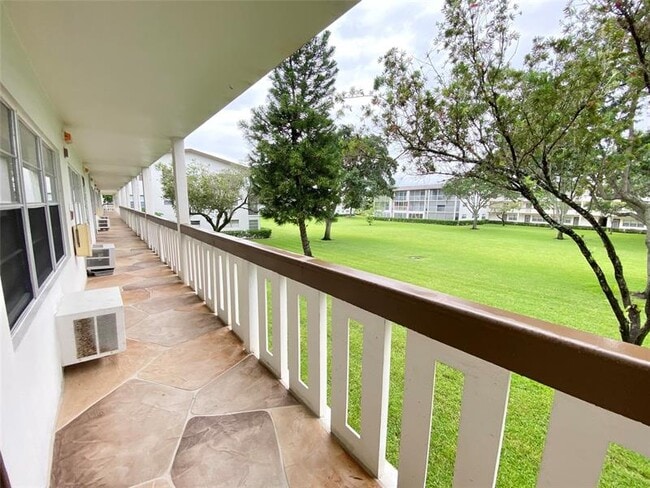 149 Mansfield D in Boca Raton, FL - Building Photo - Building Photo