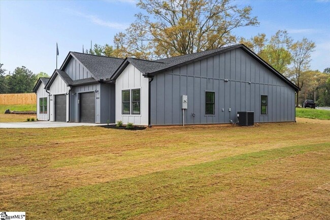 404 Fairfield St in Chesnee, SC - Building Photo - Building Photo