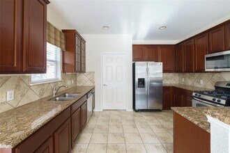 8528 Harrier Dr in Austin, TX - Building Photo - Building Photo