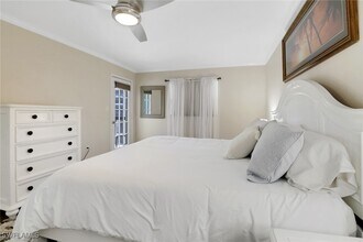 9395 Pennsylvania Ave in Bonita Springs, FL - Building Photo - Building Photo