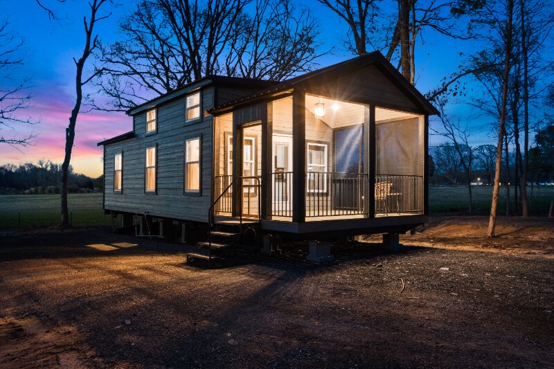6801 FM 1616 in Athens, TX - Building Photo