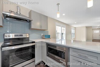 43 Wright Ave in Medford, MA - Foto de edificio - Building Photo