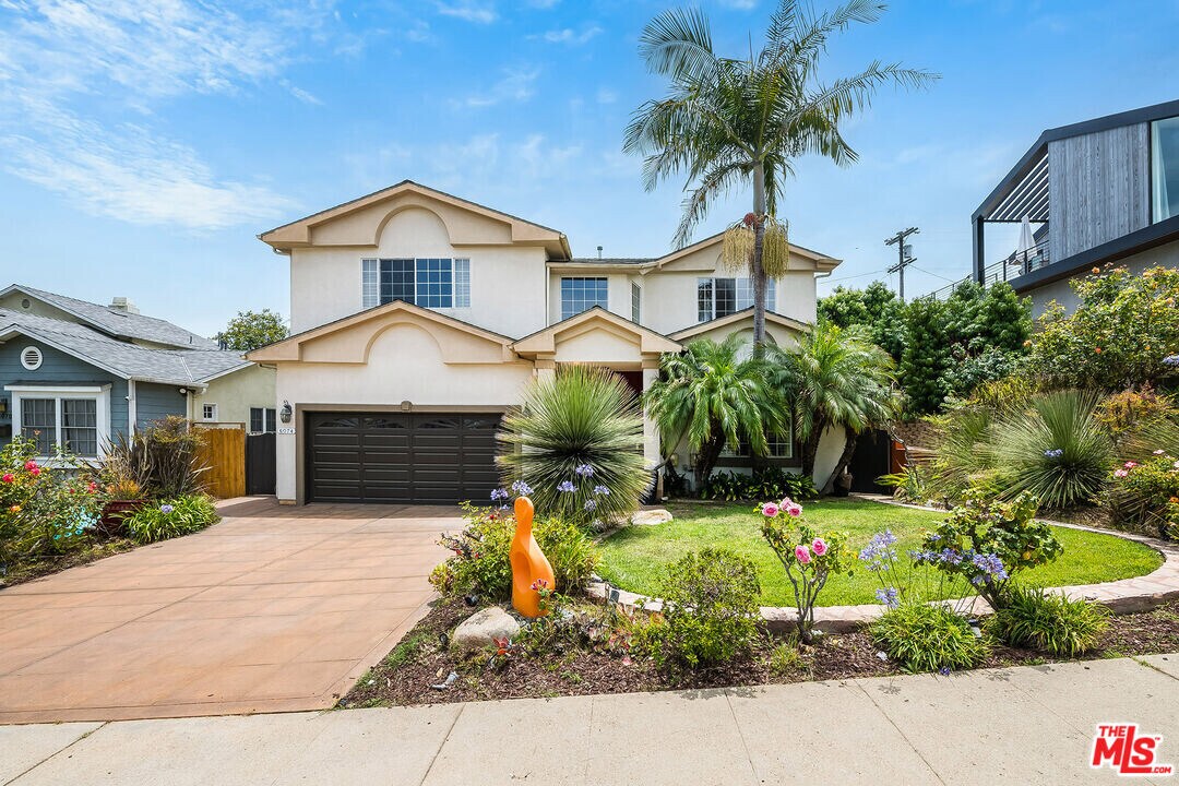 6074 W 75th Pl in Los Angeles, CA - Building Photo