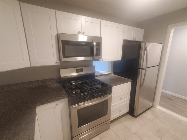 55 David Terrace, Unit 18 in Norwood, MA - Building Photo - Building Photo