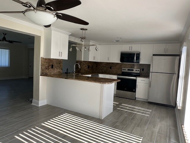 6415 Bethany Ave in Ft. Myers, FL - Building Photo - Building Photo