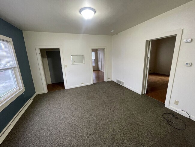 600 W Lincoln Ave in Oshkosh, WI - Building Photo - Building Photo