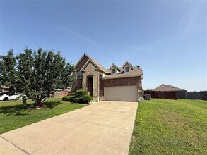 3114 Flowering Springs Dr in Forney, TX - Building Photo - Building Photo