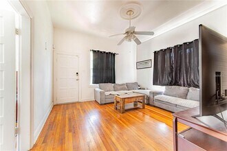 3321 W Woodlawn Ave in Tampa, FL - Building Photo - Building Photo