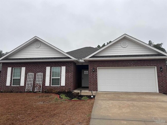 4745 Dupont Cir in Milton, FL - Building Photo - Building Photo