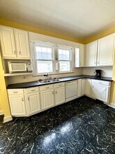 249 Monument Ave in Harrisonburg, VA - Building Photo - Building Photo
