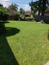 1042 Creekmont Dr in Houston, TX - Building Photo - Building Photo
