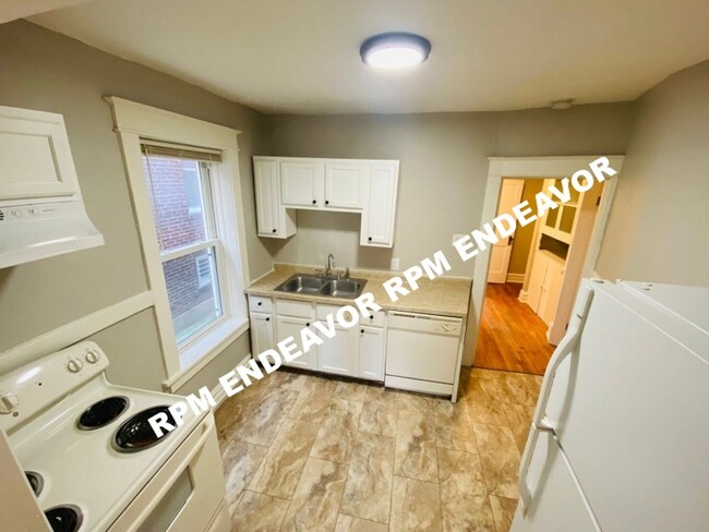 3912 Miami St