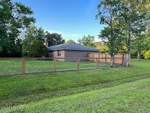 54071 Armstrong Rd in Callahan, FL - Building Photo - Building Photo