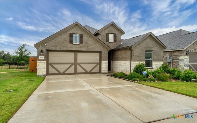 property at 1649 Ranch House