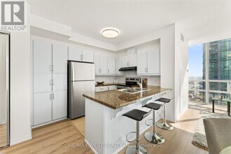 3515-3515 Kariya Dr in Mississauga, ON - Building Photo - Building Photo