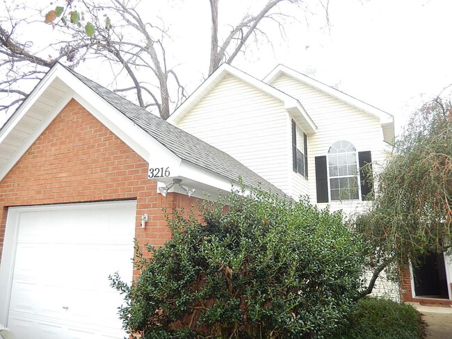 property at 3216 Castle Ct