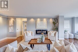 65 Skymark Dr in Toronto, ON - Building Photo