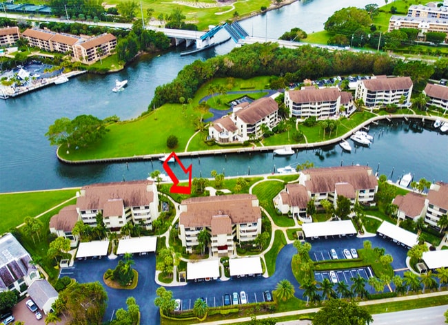 1117 Marine Way E in North Palm Beach, FL - Building Photo - Building Photo