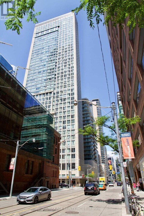 210-4210 Victoria St in Toronto, ON - Building Photo