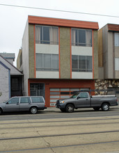 608 Judah St in San Francisco, CA - Building Photo - Building Photo