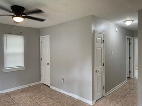 2124 Second St in New Orleans, LA - Building Photo - Building Photo
