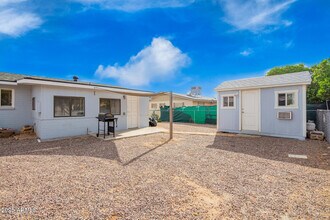 5422 E Des Moines St in Mesa, AZ - Building Photo - Building Photo