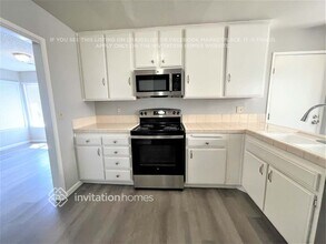 556 Temple Way in Vallejo, CA - Building Photo - Building Photo