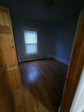 57 Grove St in Rutland, VT - Foto de edificio - Building Photo