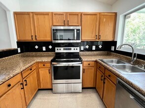 13927 Corrine Key Pl in Orlando, FL - Building Photo - Building Photo