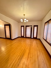 933 11th St SW in Albuquerque, NM - Building Photo - Building Photo