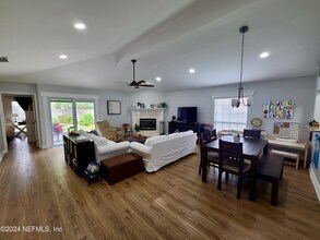 1150 Nesting Eagles Ln in Jacksonville, FL - Building Photo - Building Photo