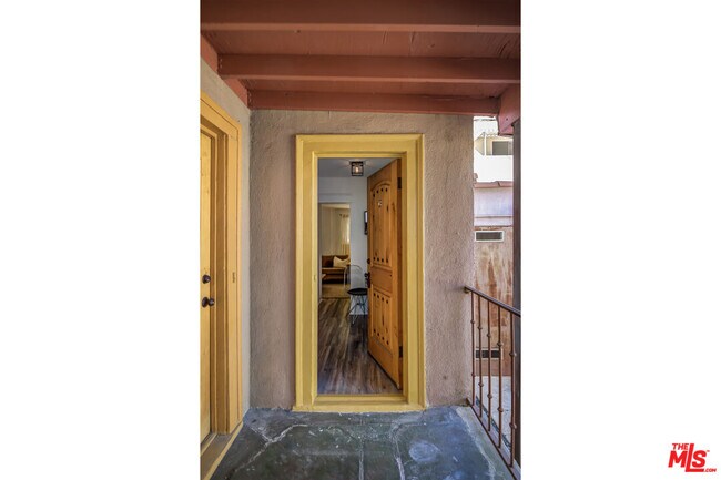 1159 N Fuller Ave in West Hollywood, CA - Building Photo - Building Photo