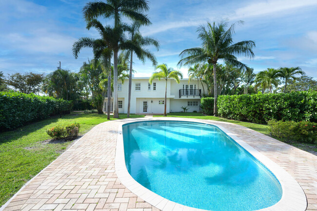 property at 336 Marlborough Pl