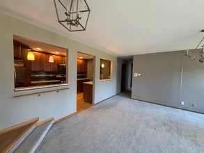 1871 Fox Run Dr in Elk Grove Village, IL - Building Photo - Building Photo