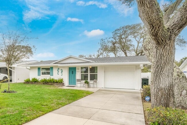 809 15th Ave in New Smyrna Beach, FL - Building Photo - Building Photo