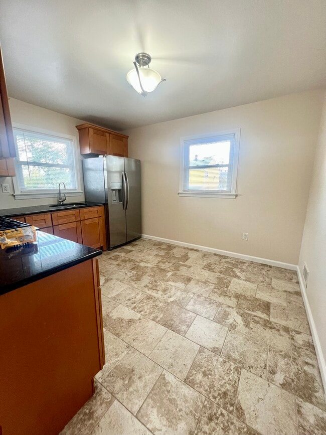 1575 Lenox Pl, Unit 2 in Rahway, NJ - Building Photo - Building Photo