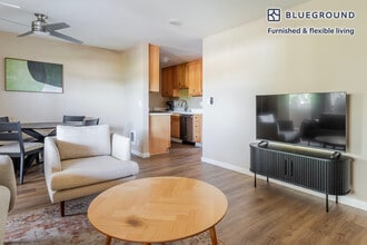 100 Union Ave in Campbell, CA - Foto de edificio - Building Photo