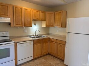 1361 Stanford Rd in Gulf Breeze, FL - Building Photo - Building Photo