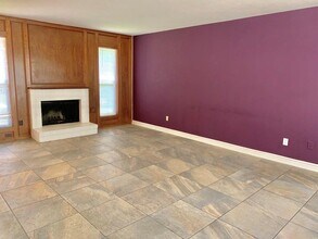 10810 Sugar Hill Dr, Unit B in Houston, TX - Building Photo - Building Photo