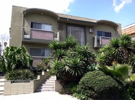 229 S Mariposa Ave, Unit 4 Apartments