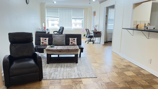 225 St Pauls Ave, Unit 16J in Jersey City, NJ - Building Photo - Building Photo