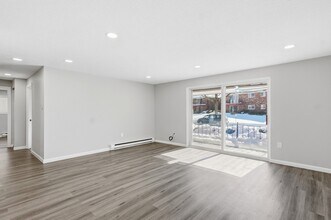 18 Fountain Ln in Weymouth, MA - Building Photo - Building Photo