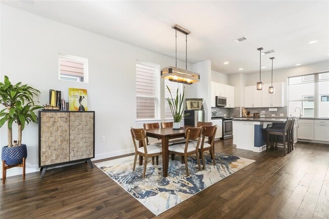 1413 Waterloo Shore Ln in Austin, TX - Building Photo - Building Photo