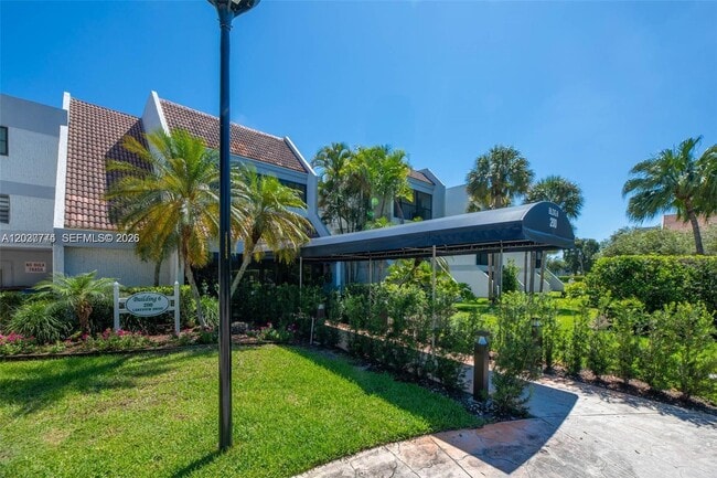 property at 200 Lakeview Dr