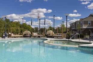 Oakcliff Apartments in Ann Arbor, MI - Building Photo