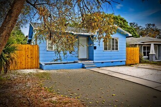 1900 45th St S in St. Petersburg, FL - Building Photo - Building Photo
