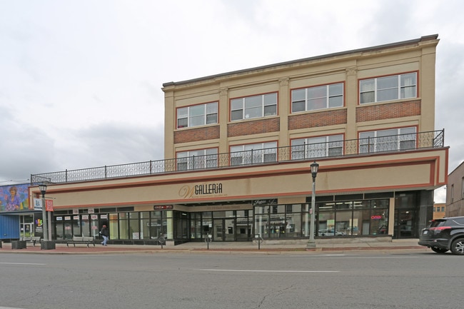 Galleria in Welland, ON - Building Photo - Building Photo